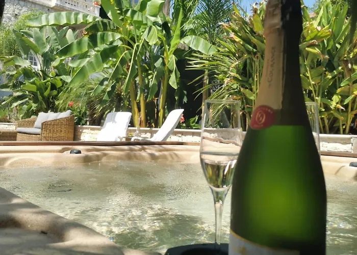 La Petite Nicoise Au Jacuzzi A 3 Min De La Mer